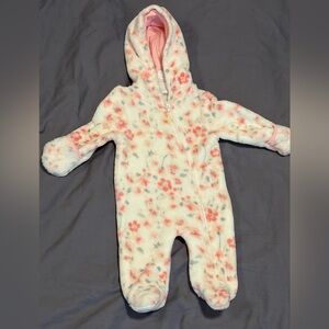 Laura Ashley Soft baby fleece. One piece Floral 0-3 Months Soft Warm.